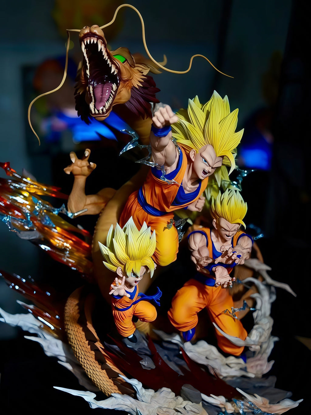 DRAGON BALL-GOKU, GOHAN & GOTEN SON FAMILY GK STATUE