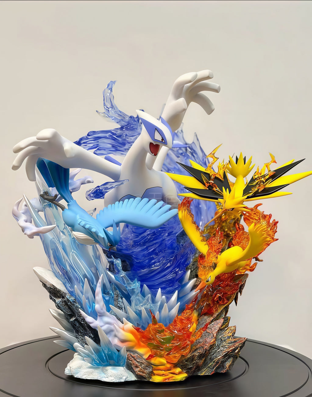 Pokémon Lugia & Legendary Birds GK Diorama Statue
