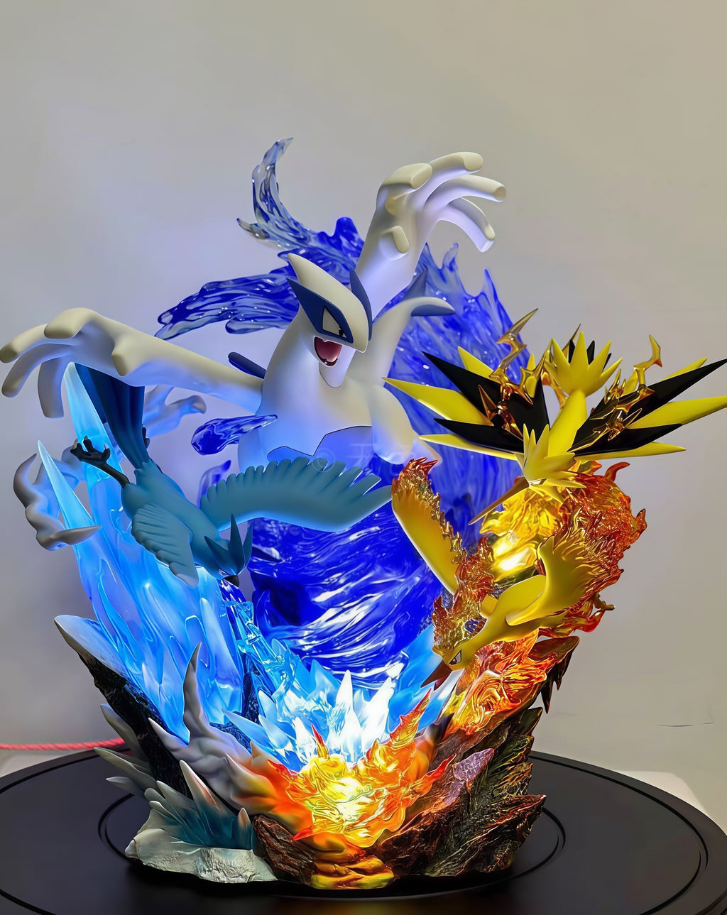 Pokémon Lugia & Legendary Birds GK Diorama Statue