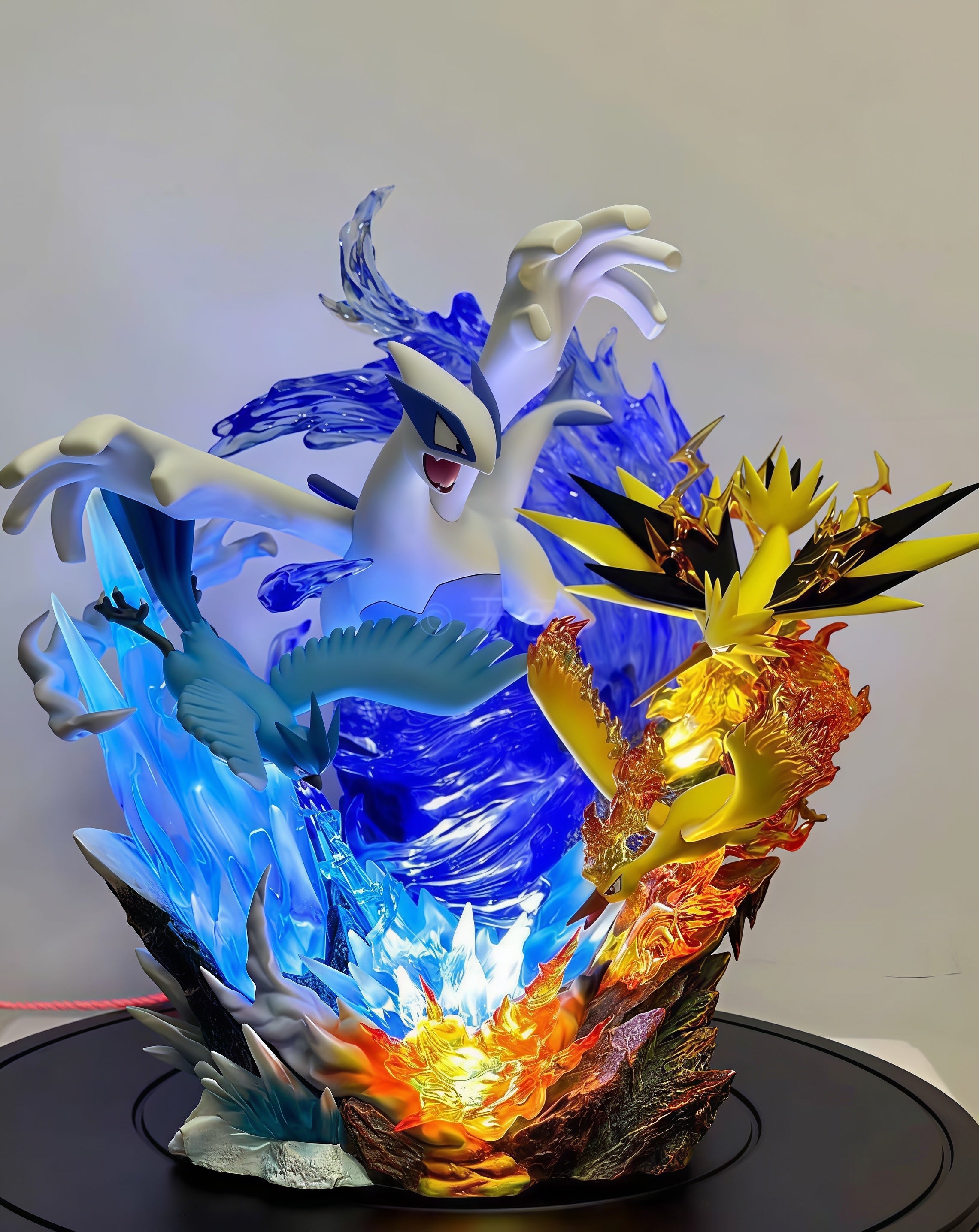 Pokémon Lugia & Legendary Birds GK Diorama Statue
