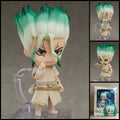 DR. STONE Senku Ishigami chibi action figure – 10 cm PVC anime figure with green-tipped hair and science accessories.