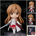 SWORD ART ONLINE Asuna Yuuki chibi action figure – 10 cm PVC anime figure with chestnut hair, white-red battle outfit, sword and interchangeable display parts.